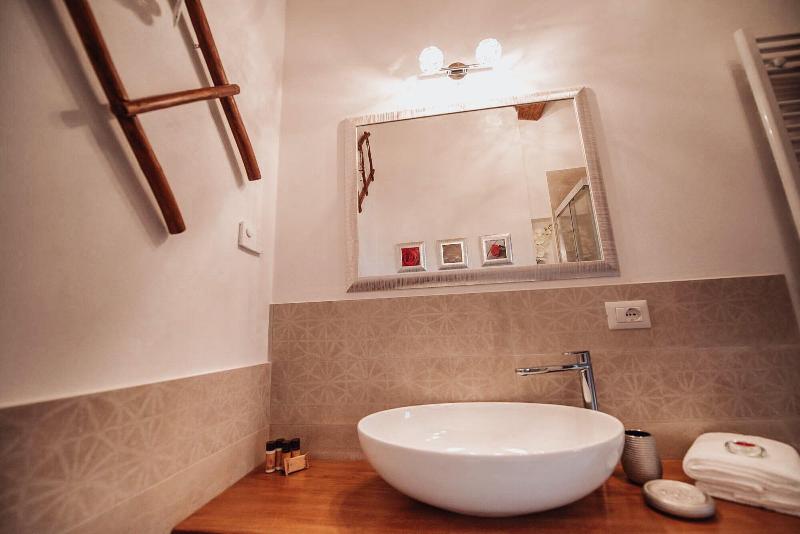 Antica Torre Del Borgo image