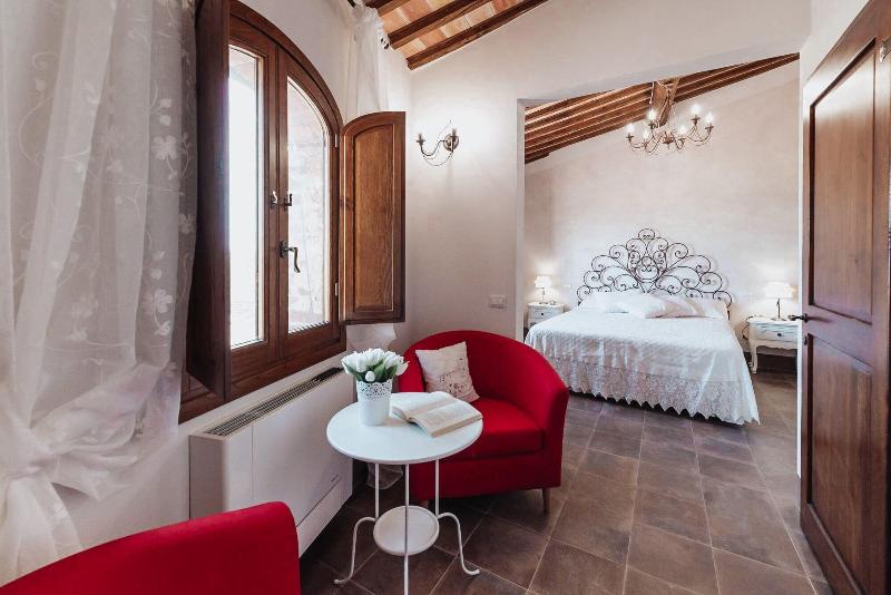 Antica Torre Del Borgo image