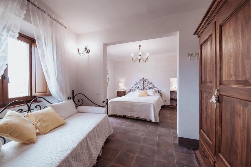 Antica Torre Del Borgo image