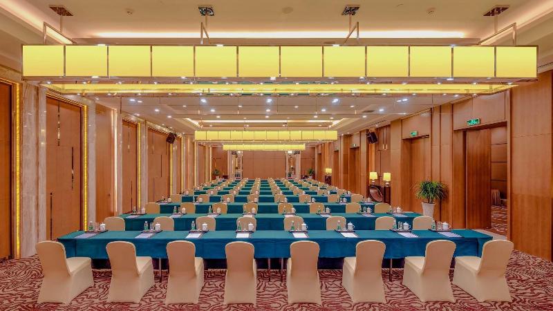 Felton Gloria Grand Hotel Bazhong image