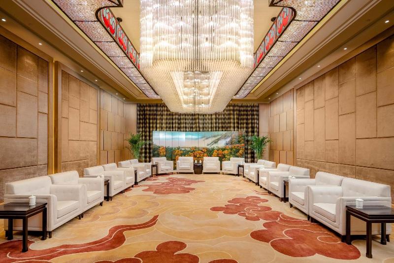 Felton Gloria Grand Hotel Bazhong image