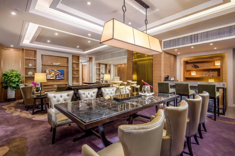 Felton Gloria Grand Hotel Bazhong image