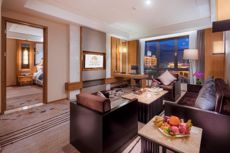 Felton Gloria Grand Hotel Bazhong image