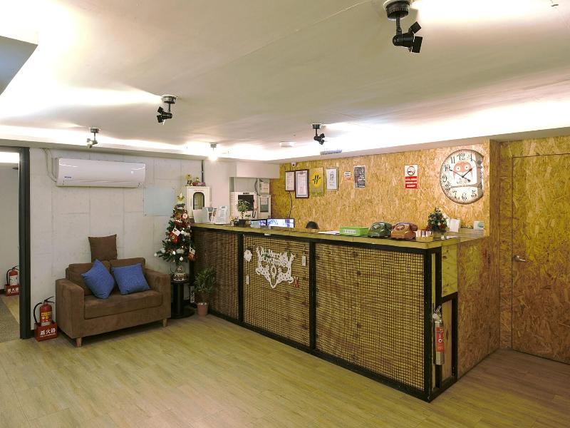 Good Night Hotel image
