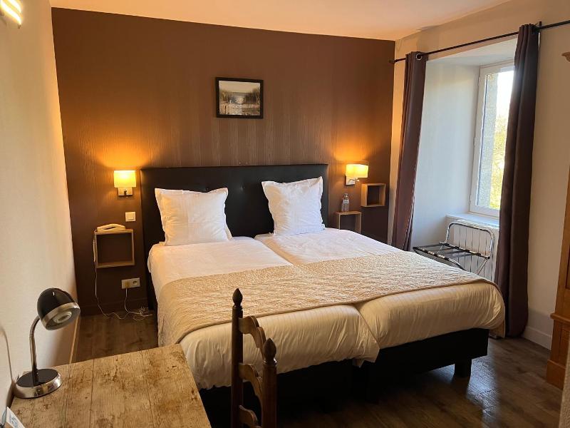 Logis Hotel le Manoir des Portes image