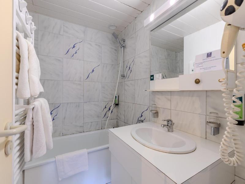 Logis Hotel le Manoir des Portes image