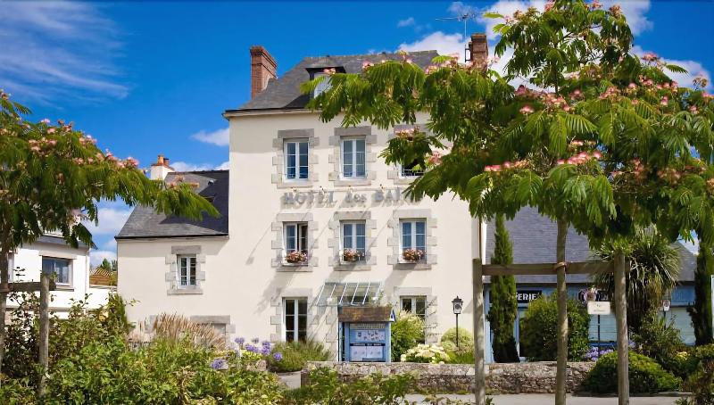 Hotel Des Bains image