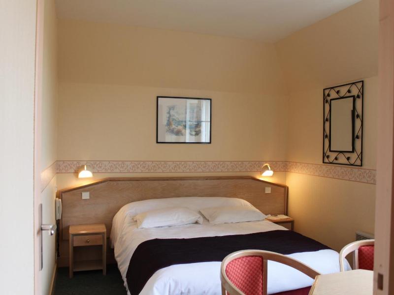 Hotel Des Bains image