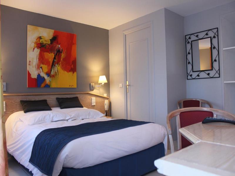 Hotel Des Bains image