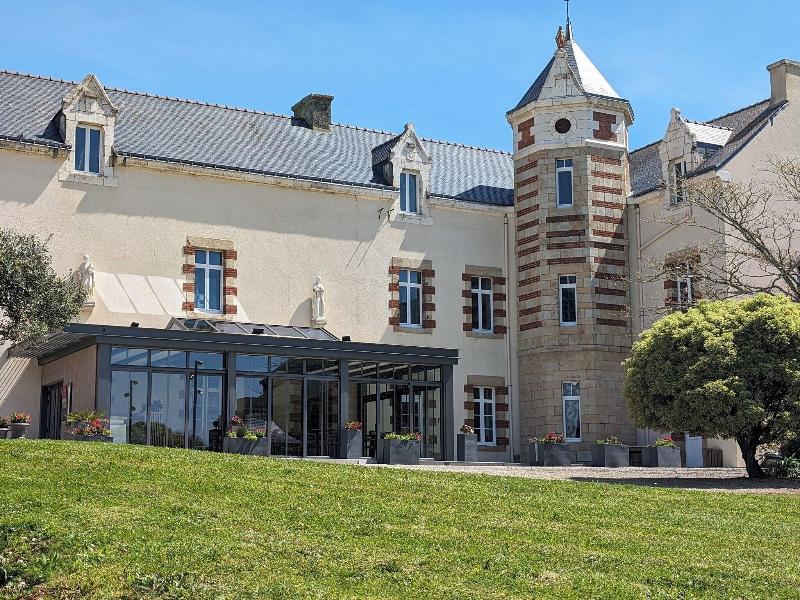 Le Manoir De Kerbot image