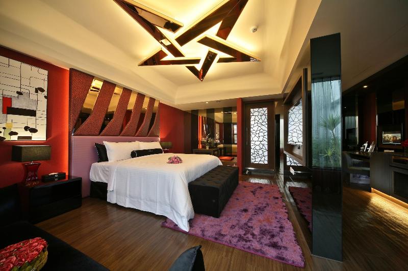 Double Motel image