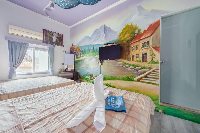 Ocean B&B image