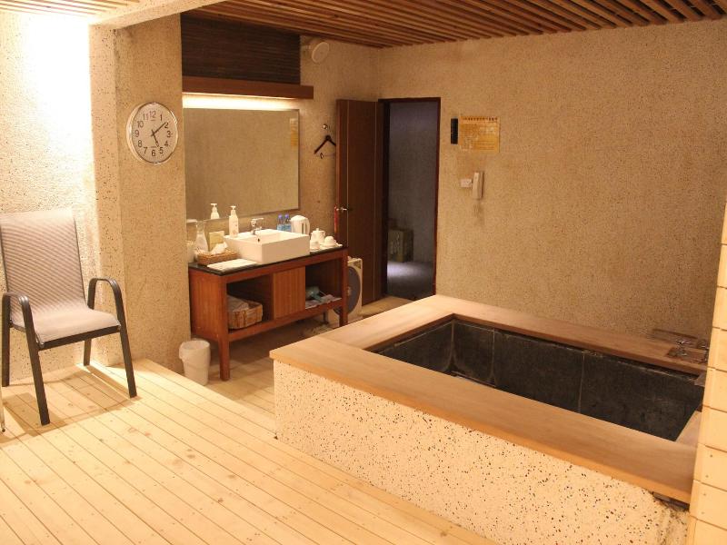 Hoya Hot Springs Resort & Spa image