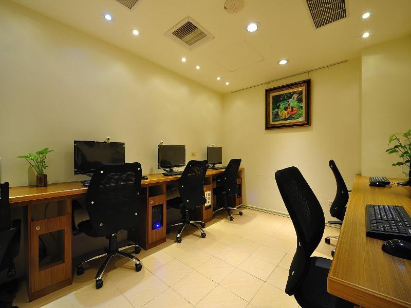 Hoya Hot Springs Resort & Spa image