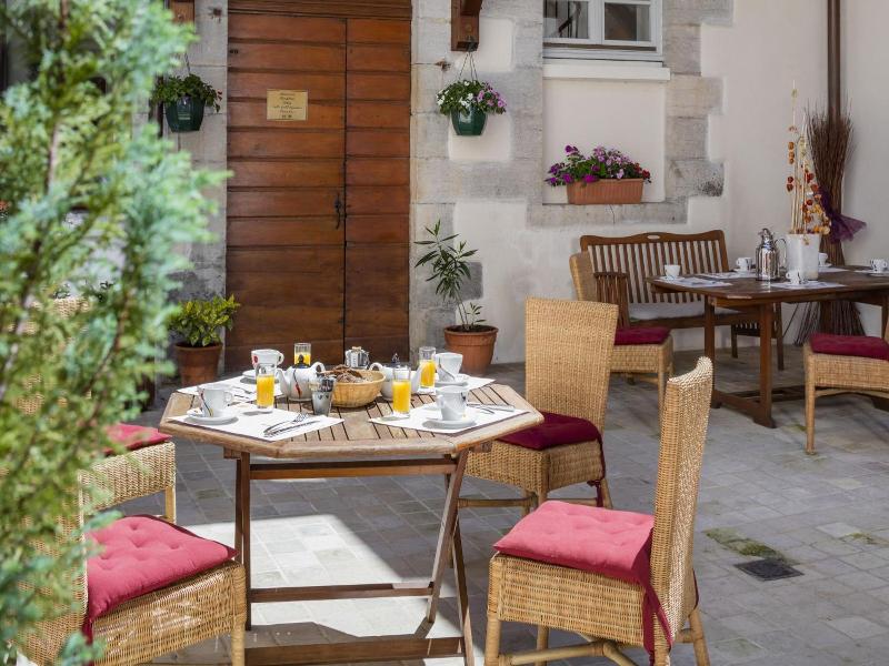 Appart Hôtel Charles Sander image