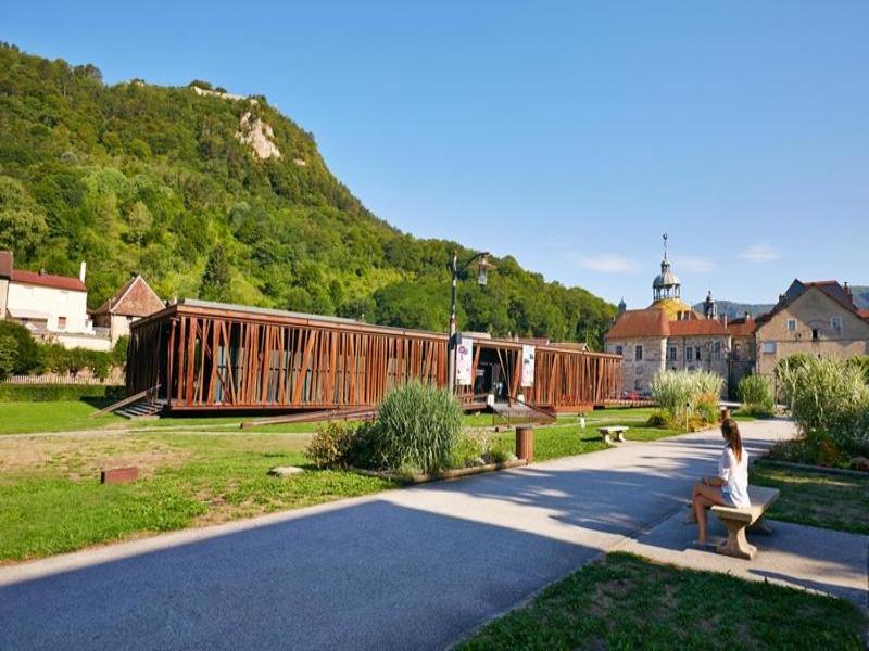 Appart Hôtel Charles Sander image