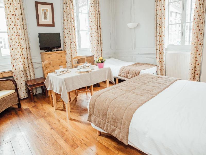 Appart Hôtel Charles Sander image