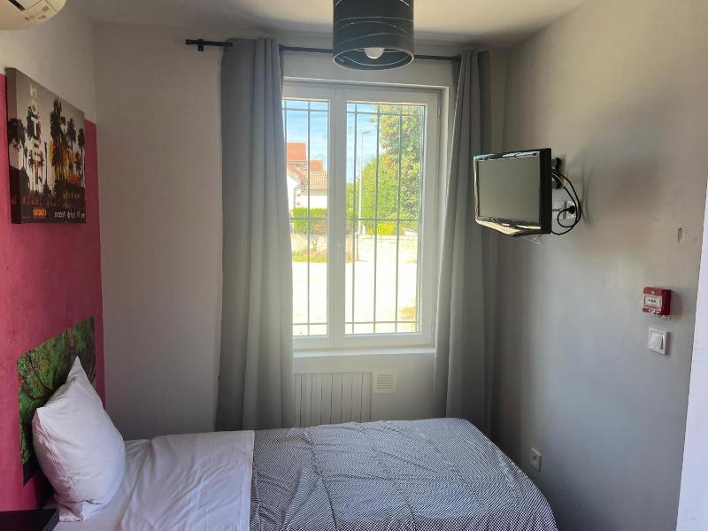 Hôtel des Deux Gares image