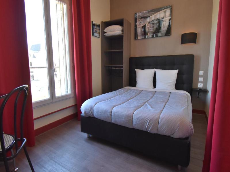 Hôtel des Deux Gares image