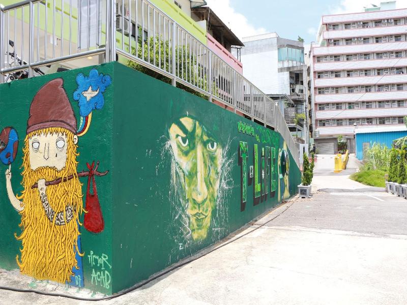 T-Life Hostel image