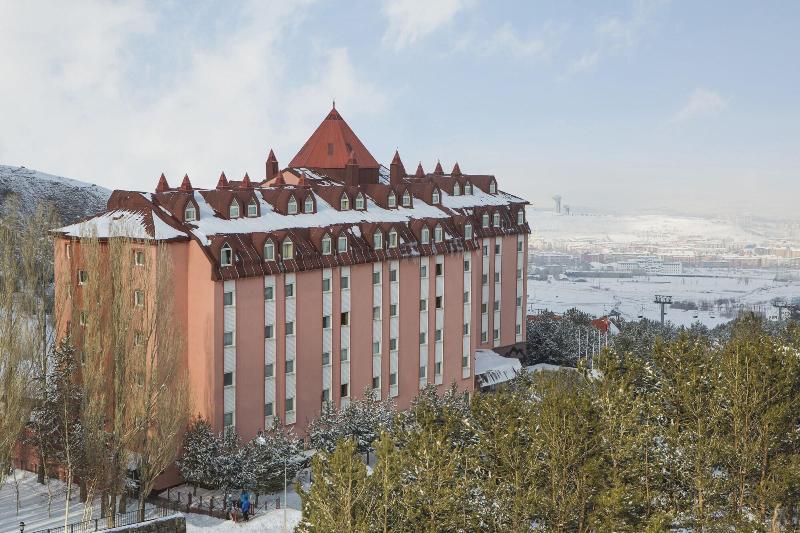 Palan Hotel — general view