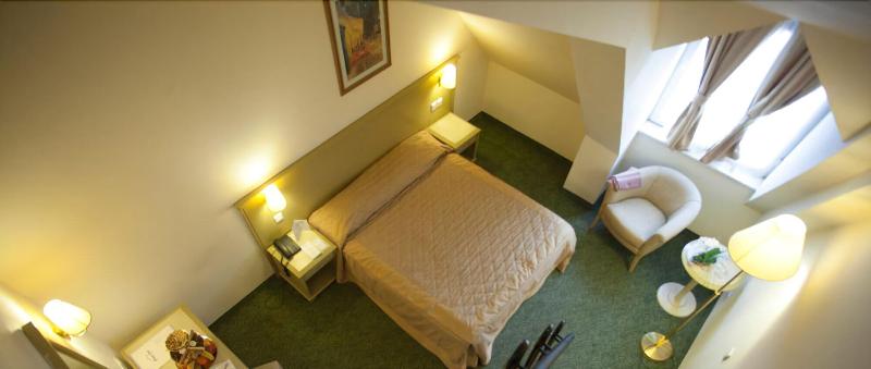 Palan Hotel image