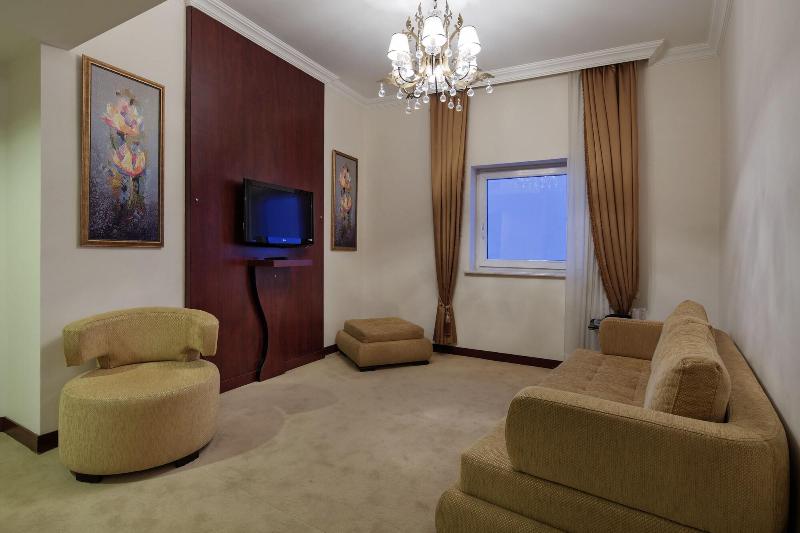 Palan Hotel image