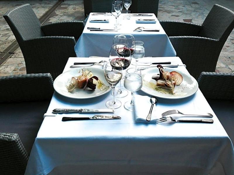 Le Relais Des Chartreuses image