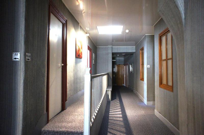 Hôtel des Alpes image