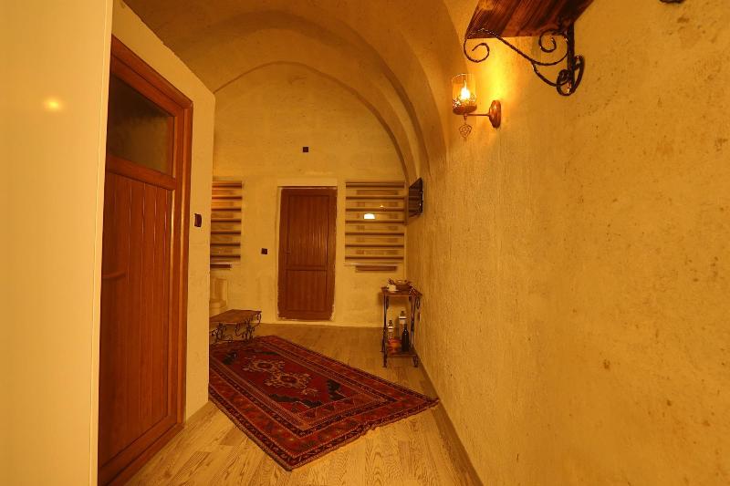 Saklı Cave House image