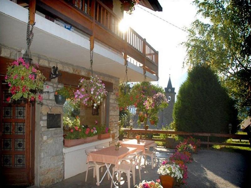 Hotel Restaurant Le Grillon image