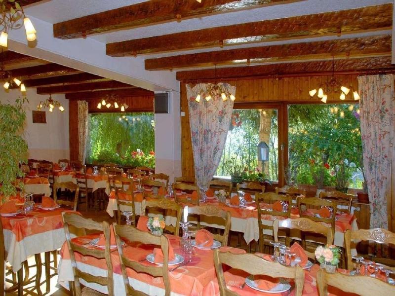 Hotel Restaurant Le Grillon image