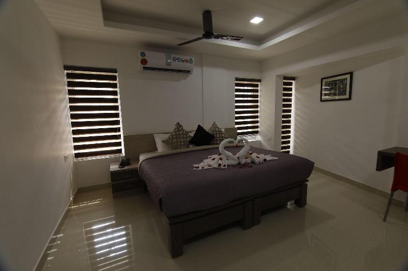 Chandra Inn image