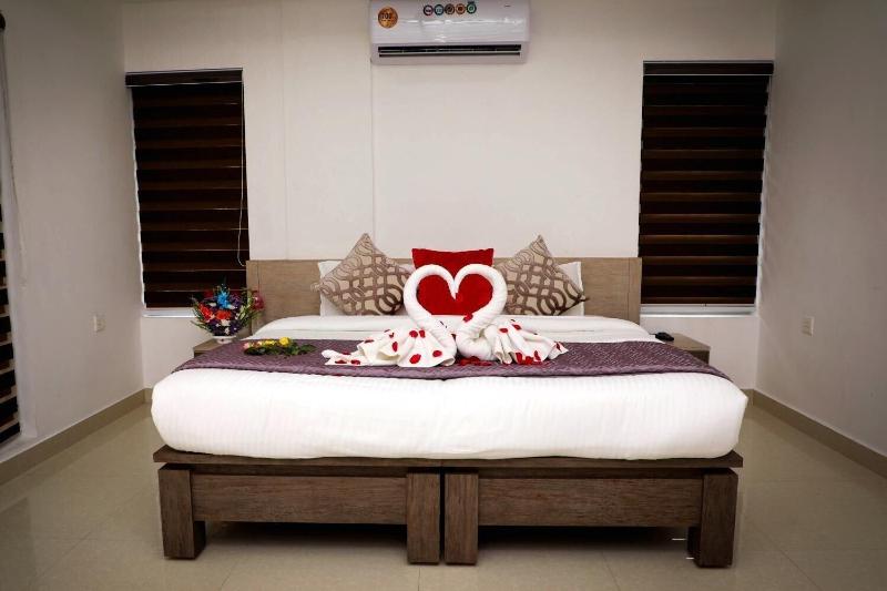 Chandra Inn image