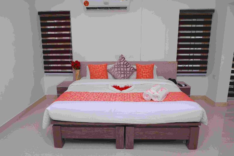 Chandra Inn image