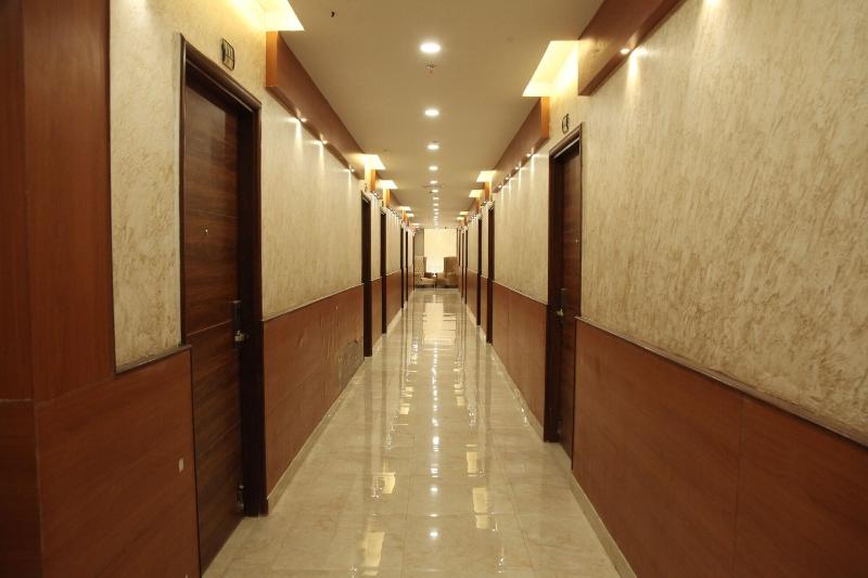 Green Palms Hotel image