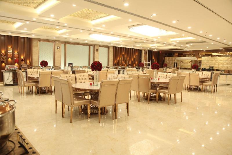 Green Palms Hotel image
