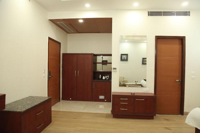 Green Palms Hotel image