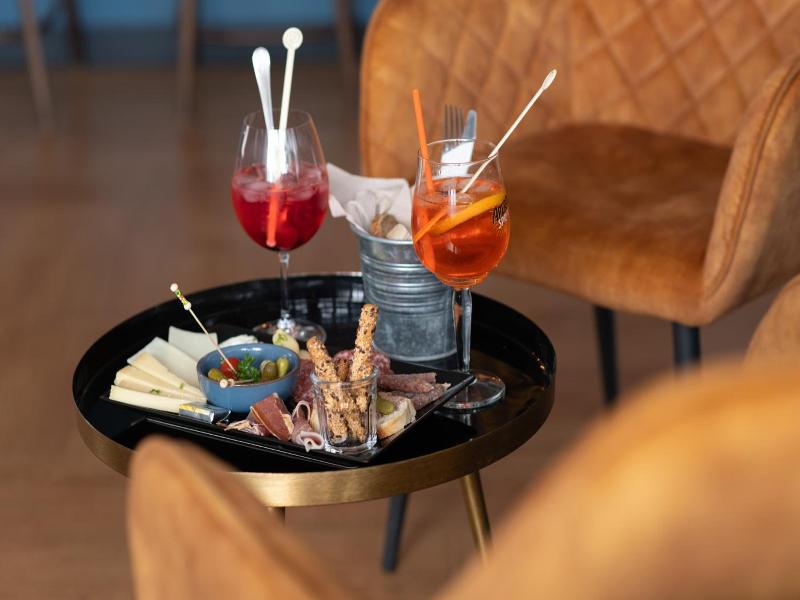 Originals Boutiq Hôtel Victoria Châtelaillon-Plage image