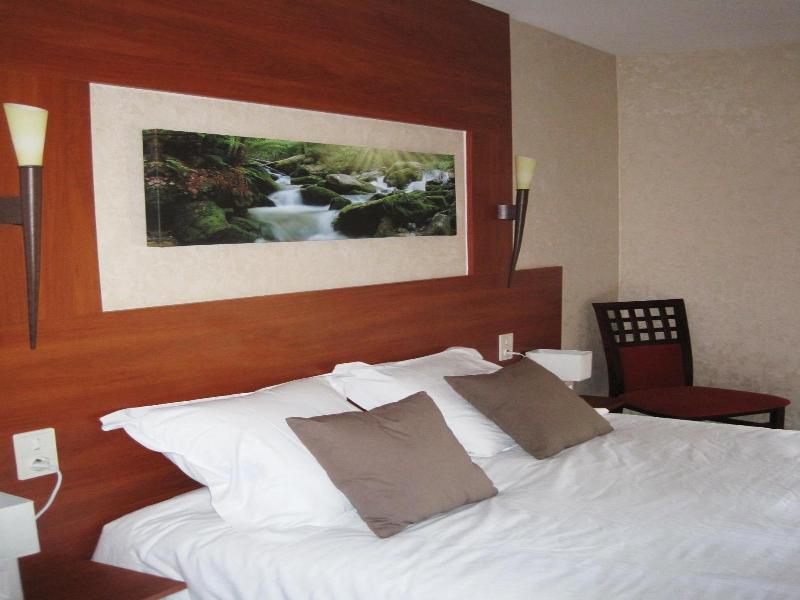 Hotel Restaurant  Rive Gauche image