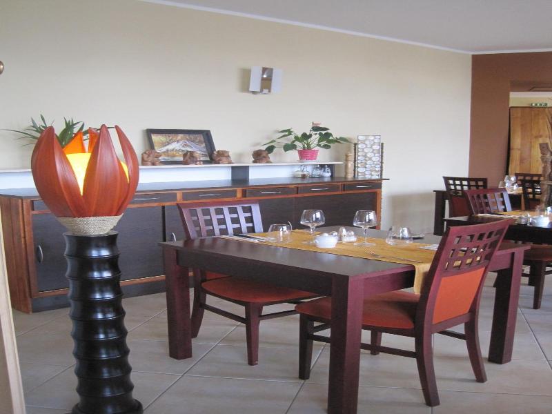 Hotel Restaurant  Rive Gauche image