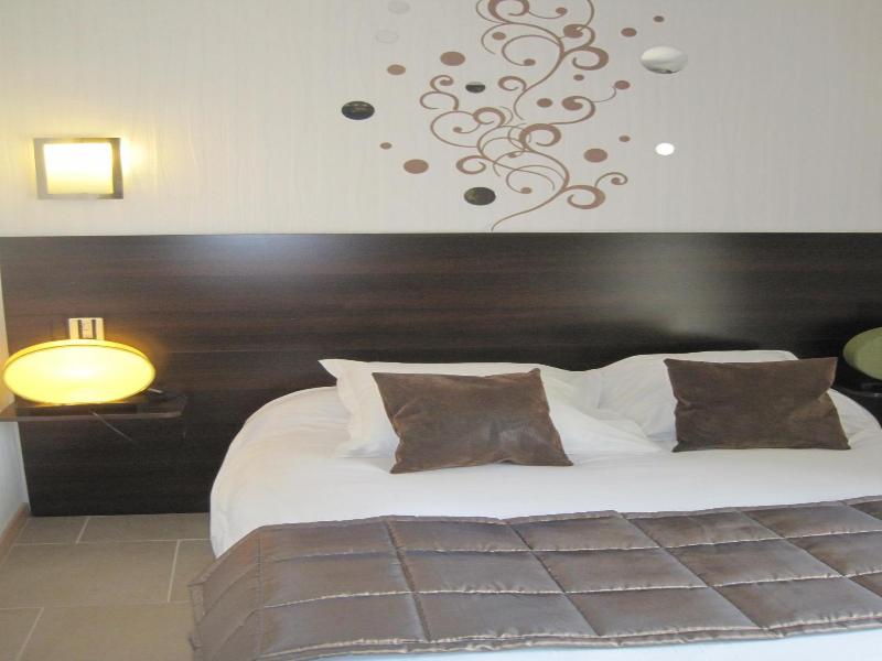 Hotel Restaurant  Rive Gauche image