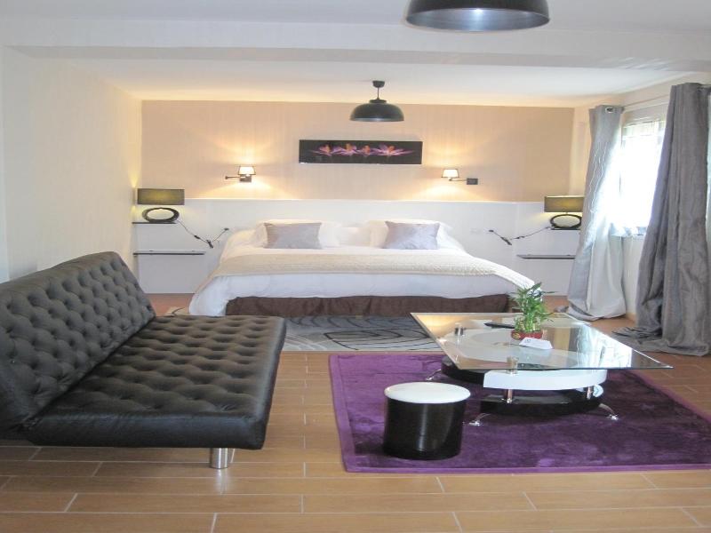 Hotel Restaurant  Rive Gauche image