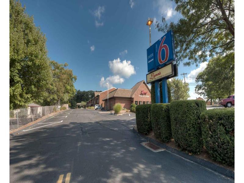Motel 6 Branford, Ct - New Haven image