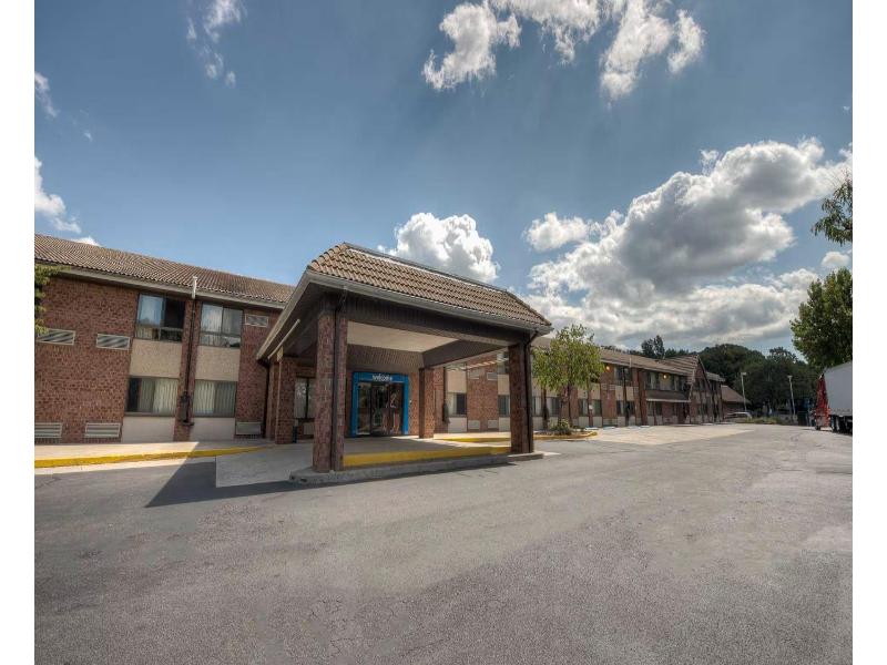 Motel 6 Branford, Ct - New Haven image