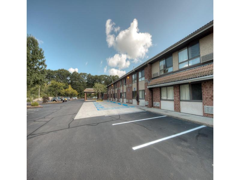 Motel 6 Branford, Ct - New Haven image