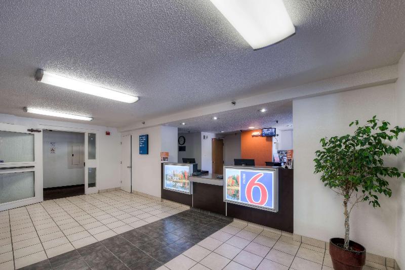 Motel 6 Branford, Ct - New Haven image