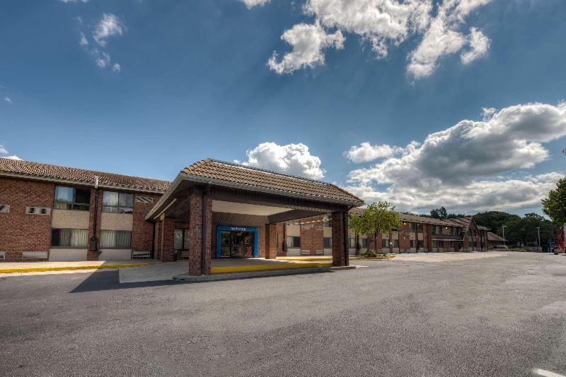 Motel 6 Branford, Ct - New Haven image