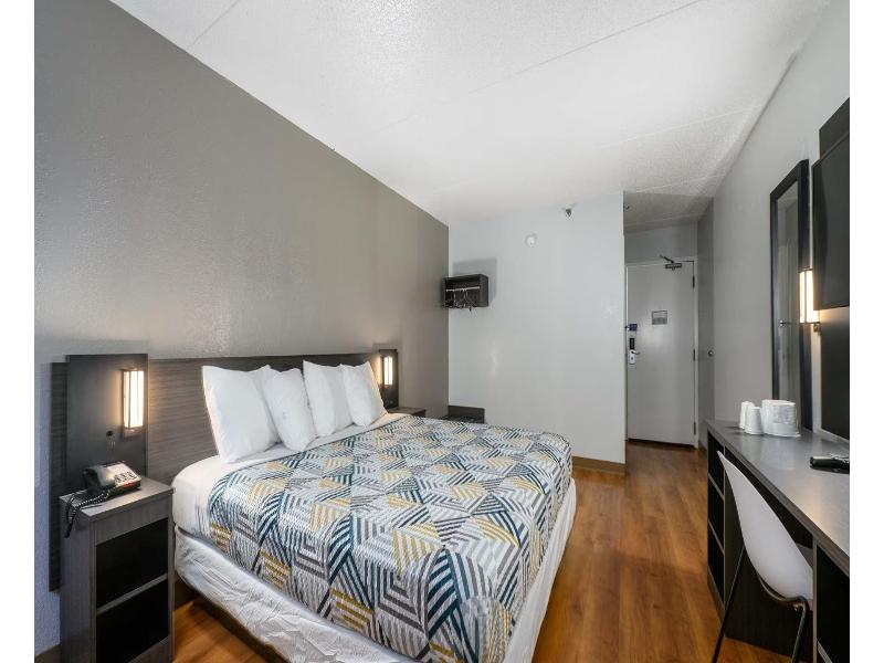 Motel 6 Branford, Ct - New Haven image