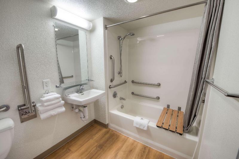 Motel 6 Branford, Ct - New Haven image